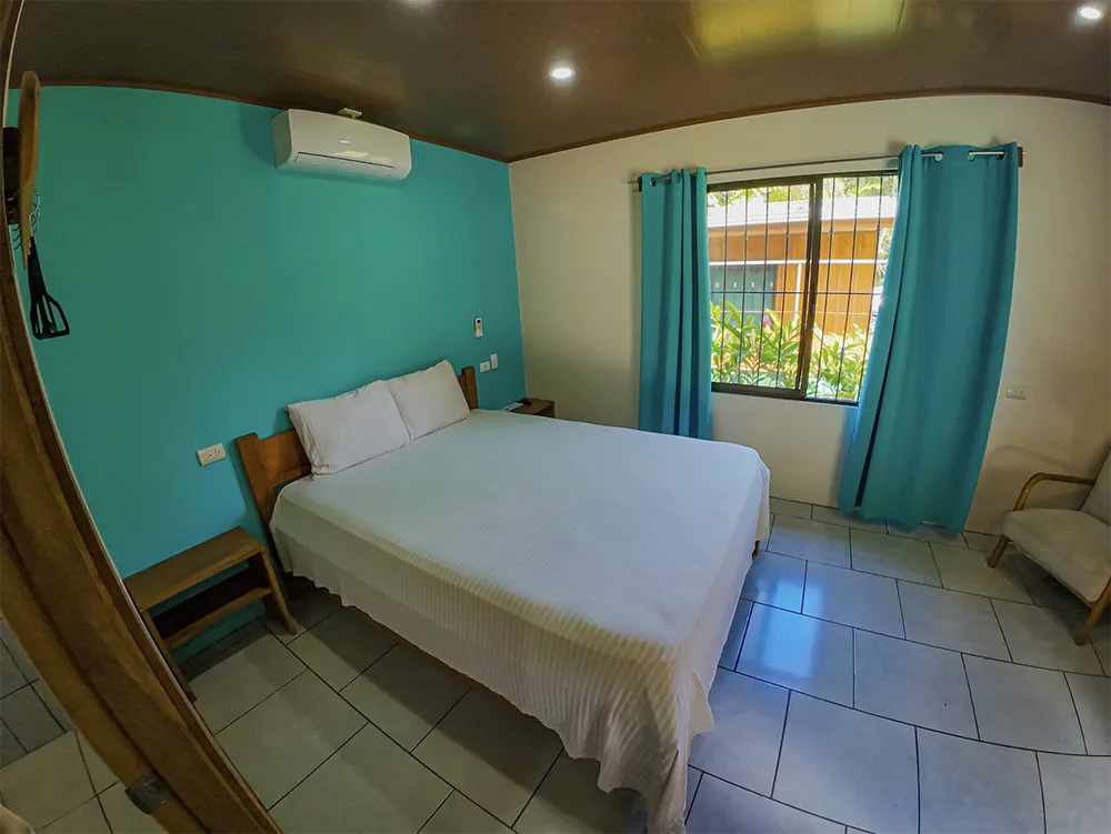 Tucan Cabin